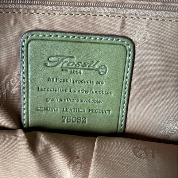 Fossil Vintage Olive Green Leather Shoulder Bag - Picture 3 of 14